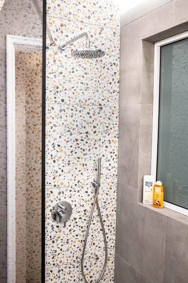 Artistic Getaway Home - Super Central Heraklion  Ngoại thất bức ảnh